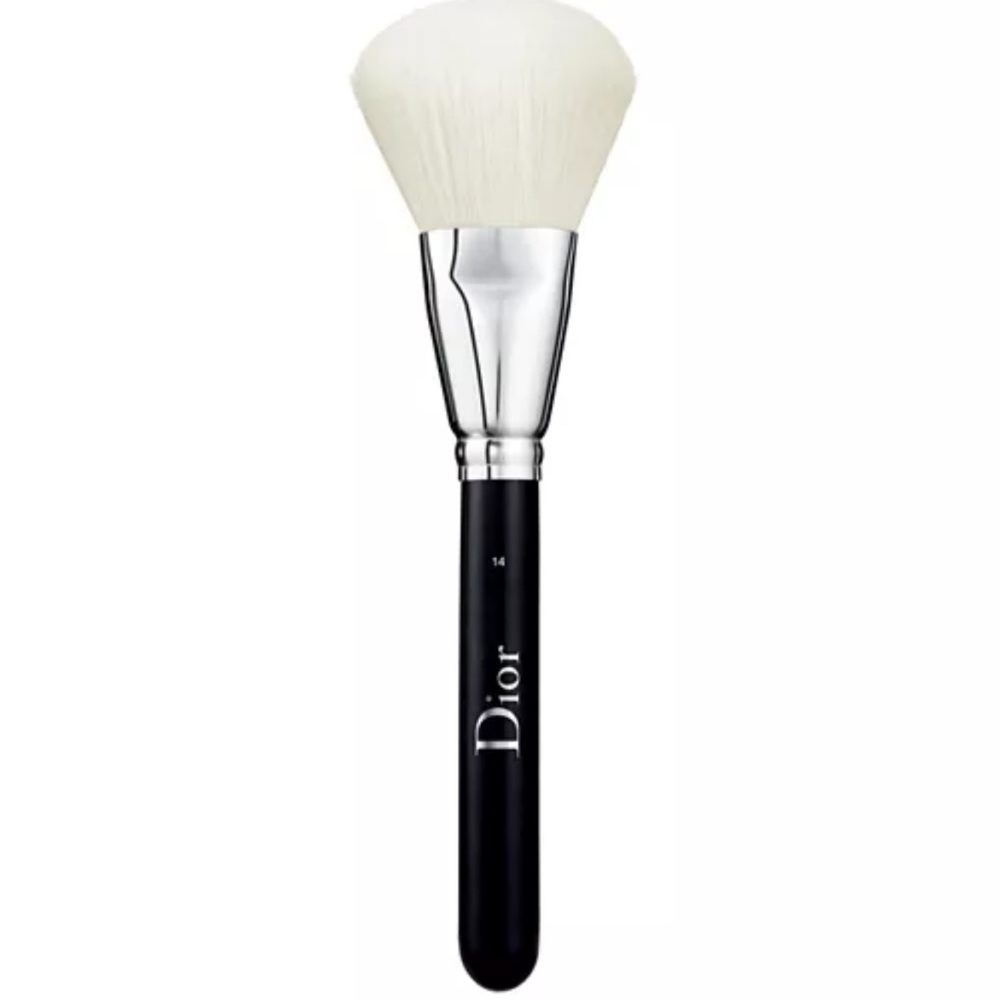 DIOR
Backstage Powder Brush n°14